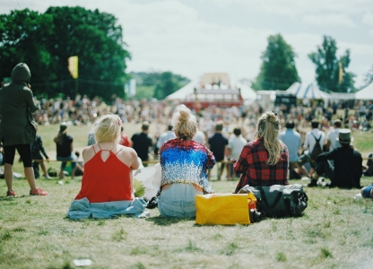 jongeren op festival